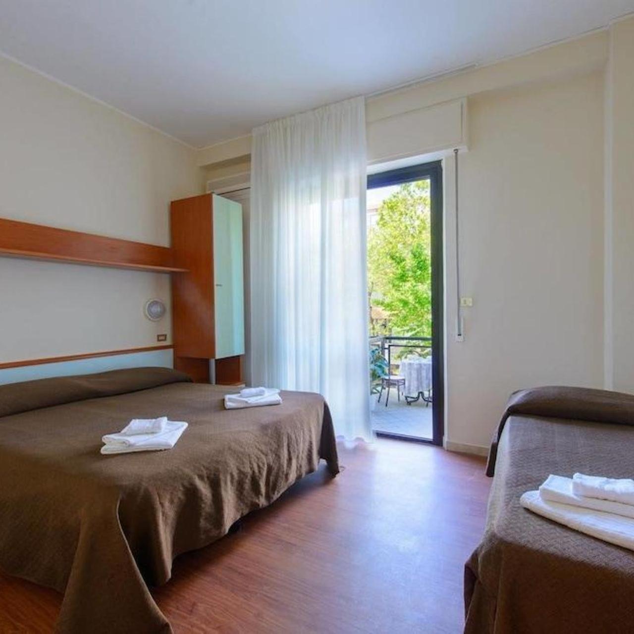 Hotel Maracaibo Rimini Eksteriør billede